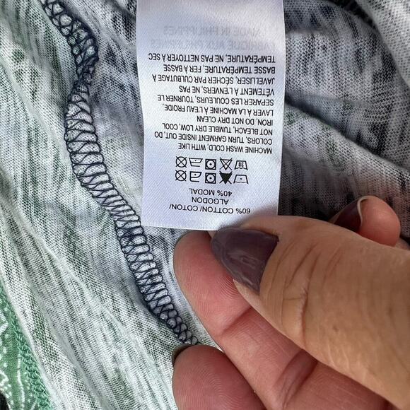 LUCKY BRAND women’s size 2X short sleeve V-neck tunic, green - Picture 7 of 8